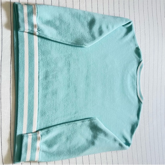 Alice + Olivia Light Blue Sweater with Multicolor Appliqué - Picture 2 of 8